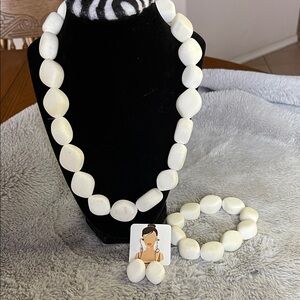 Elegant White Beaded Jewelry Set
